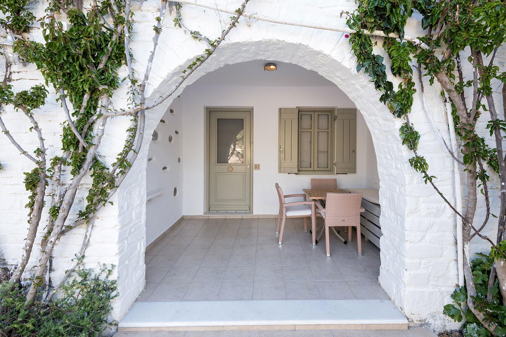 Saint Andrea Seaside Resort - Adults Only Parikia  Bagian luar foto