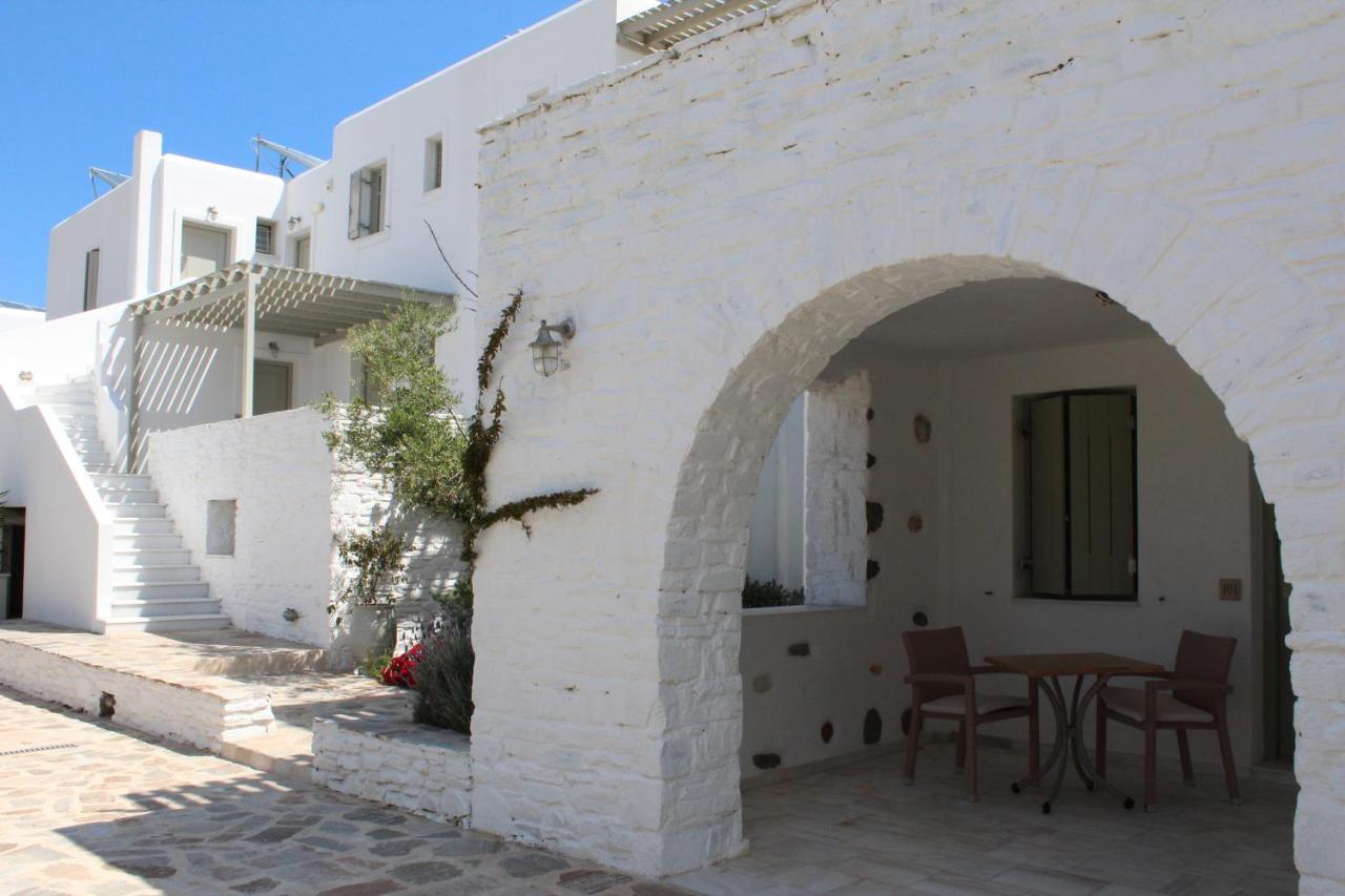 Saint Andrea Seaside Resort - Adults Only Parikia  Bagian luar foto
